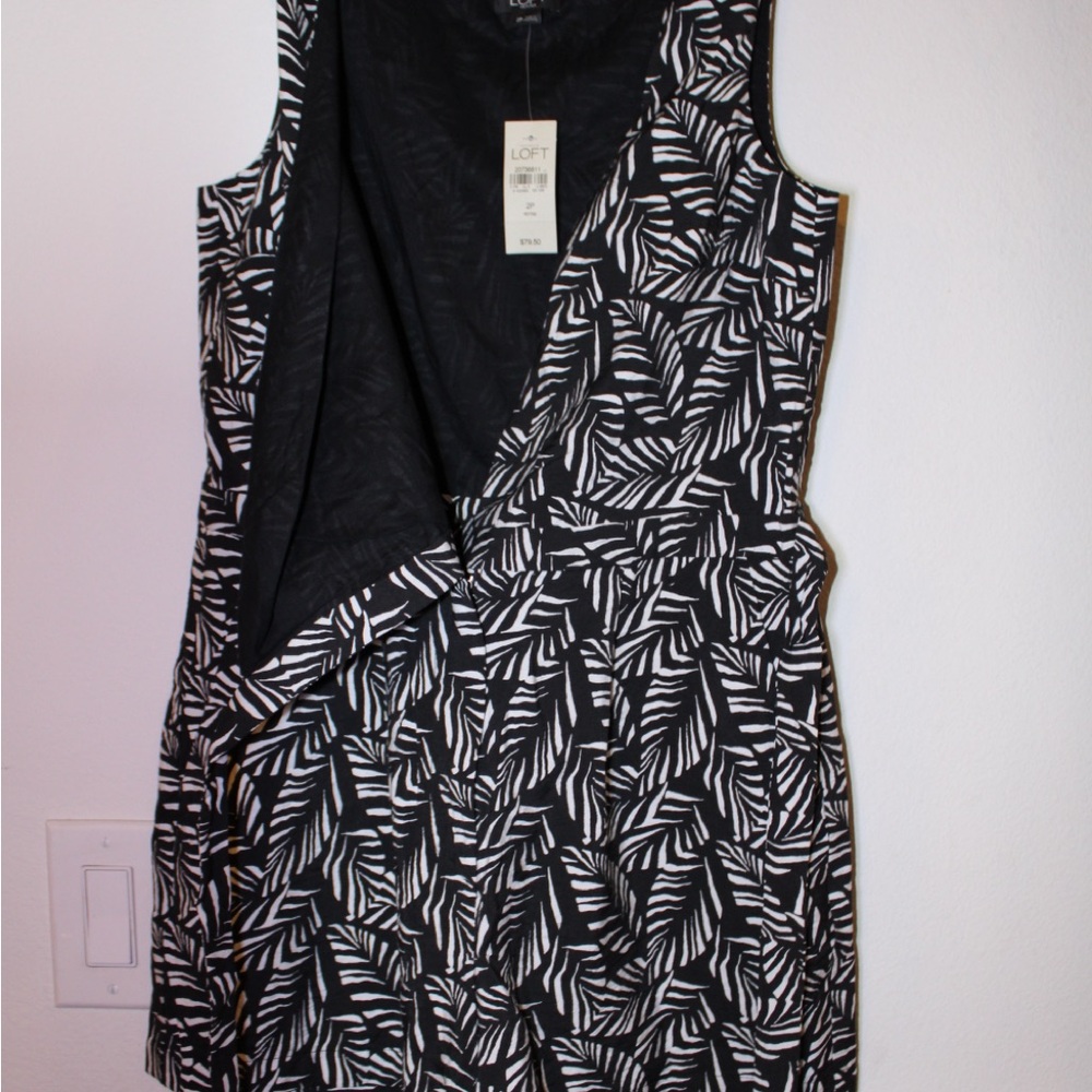 LOFT Black and White Sleeveless V-Neck Midi Sundress - Picture 4 of 13
